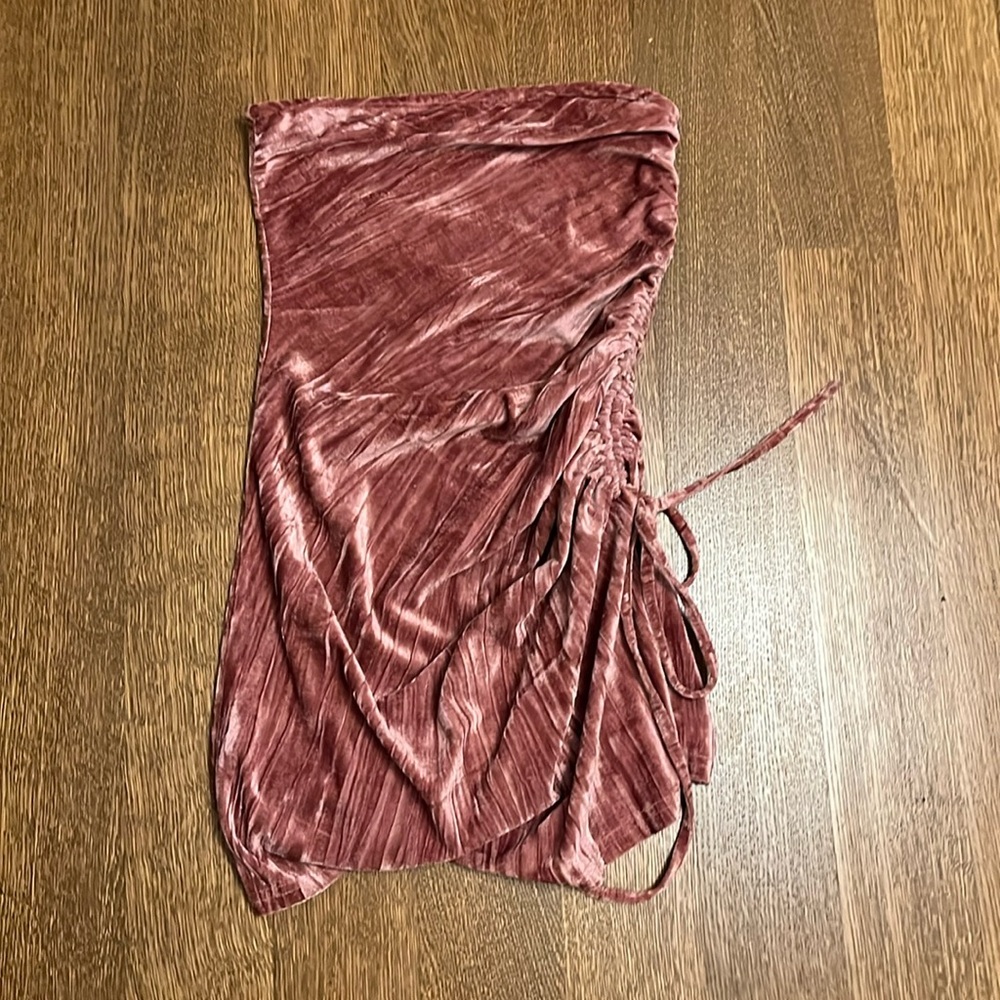 Edikted Small strapless dress